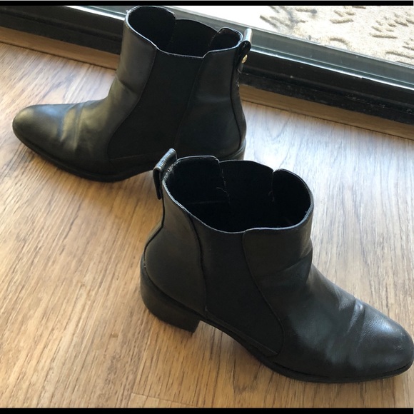 ZARA Black Leather Booties - Picture 1 of 3